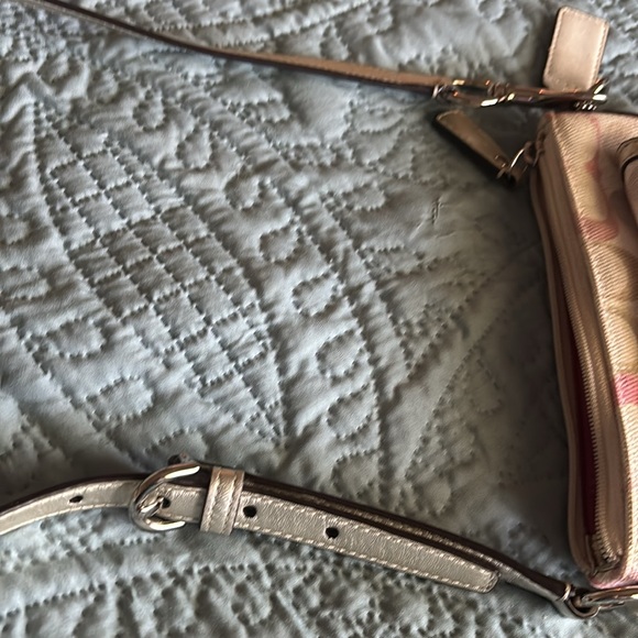 Coach Signature Crossbody Bag - Pink and Cream - Picture 9 of 9